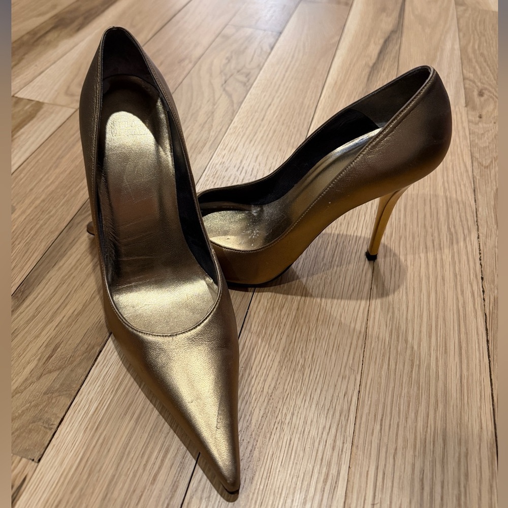 Stuart Weitzman Gold Stiletto Heels